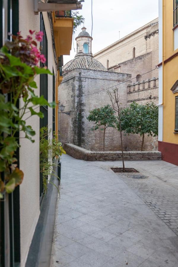 Bordador Apartment Seville Exterior photo